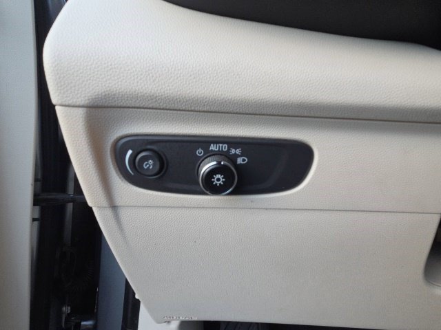 Used 2021 Buick Envision Essence FWD image 20