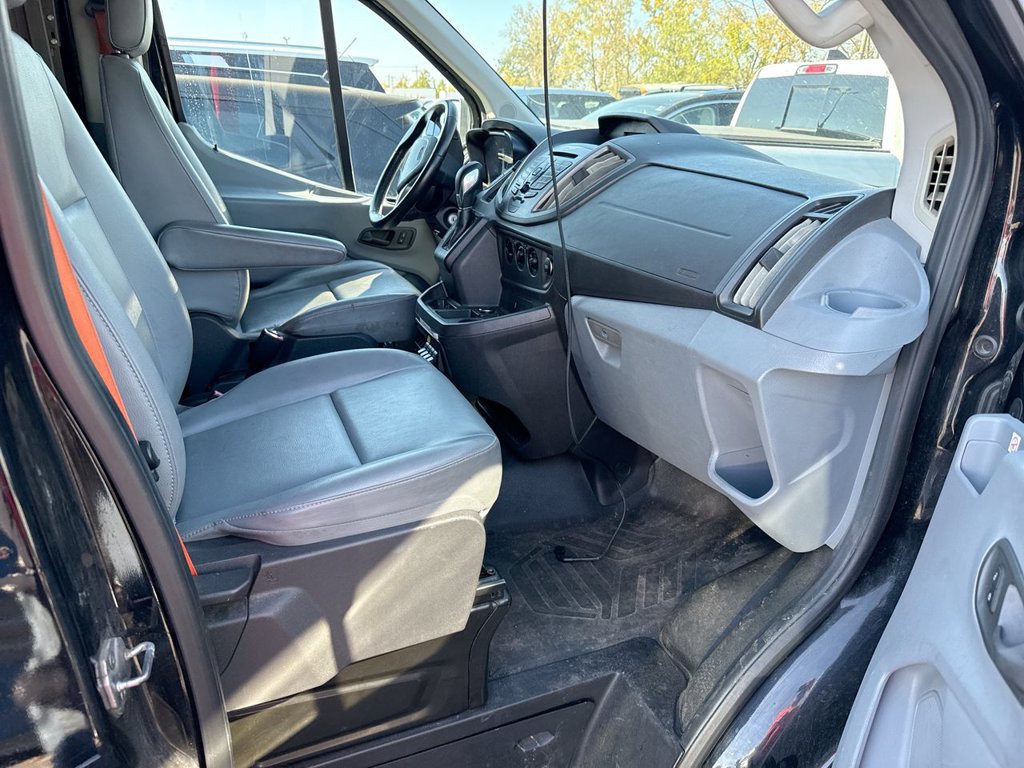 Used 2019 Ford Transit 150 130 Low Roof w/ Exterior Upgrade Package RWD image 14