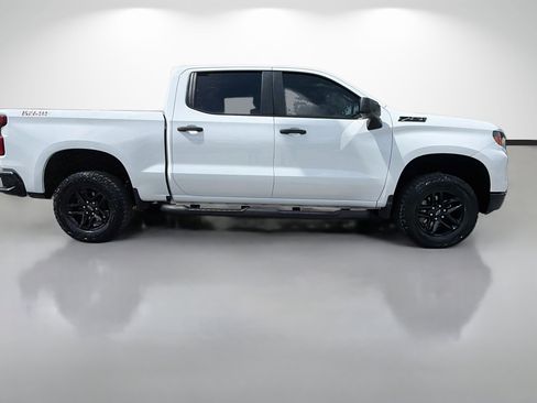 Used 2024 Chevrolet Silverado 1500 Custom Trail Boss w/ LPO, Dark Essentials Package AWD/4WD image 6