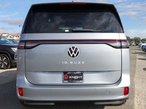 New 2025 Volkswagen ID. Buzz Pro S image 6