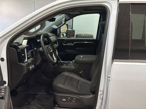 New 2026 GMC Sierra 2500 Denali w/ Denali Reserve Package AWD/4WD image 21