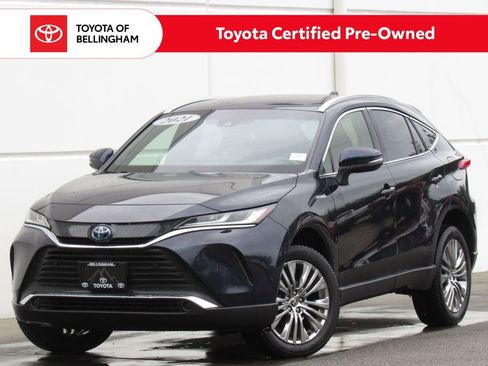 Certified 2021 Toyota Venza XLE w/ Softex Package AWD/4WD image 1