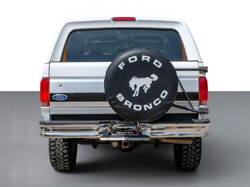 Used 1996 Ford Bronco XLT AWD/4WD image 8