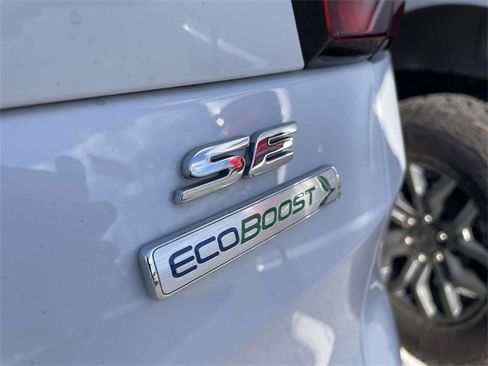 Certified 2019 Ford Escape SE image 5