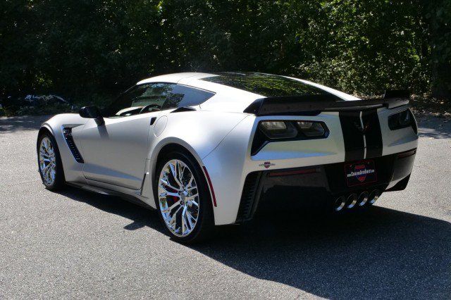 Used 2018 Chevrolet Corvette Z06 RWD image 7