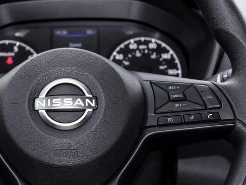 Used 2023 Nissan Altima 2.5 S FWD image 14