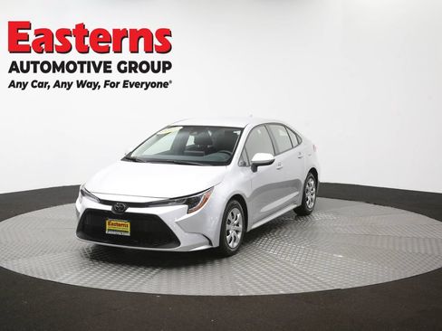 Used 2021 Toyota Corolla LE w/ Carpet Mat Package (TMS) FWD image 53