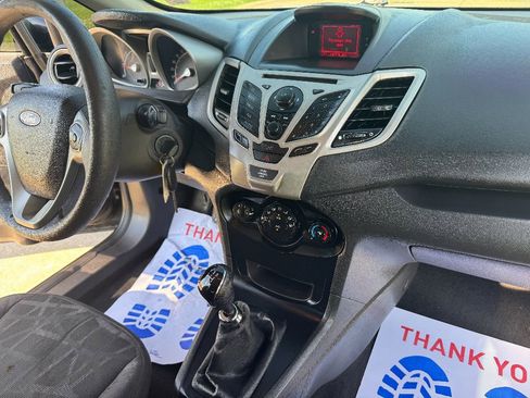 Used 2011 Ford Fiesta SE w/ 203A Rapid Spec Order Code image 23