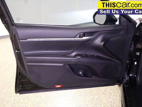 Used 2024 Toyota Camry SE FWD image 30