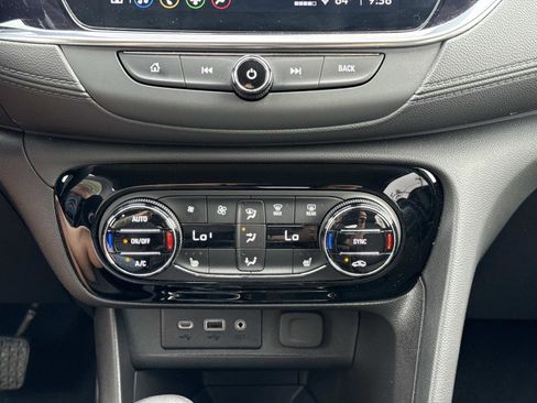 Used 2023 Buick Encore GX Select w/ Safety Package II image 5