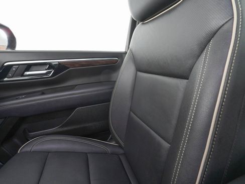 Used 2025 Chevrolet Tahoe Premier w/ Sun And Tow Package image 29