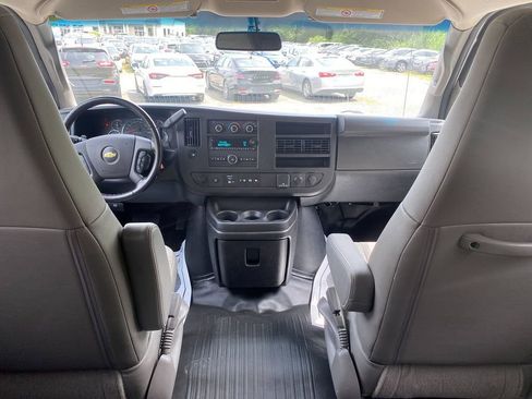Used 2020 Chevrolet Express 2500 LS w/ Driver Convenience Package image 24