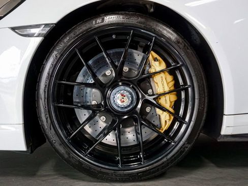 Used 2019 Porsche 911 4 Coupe image 35