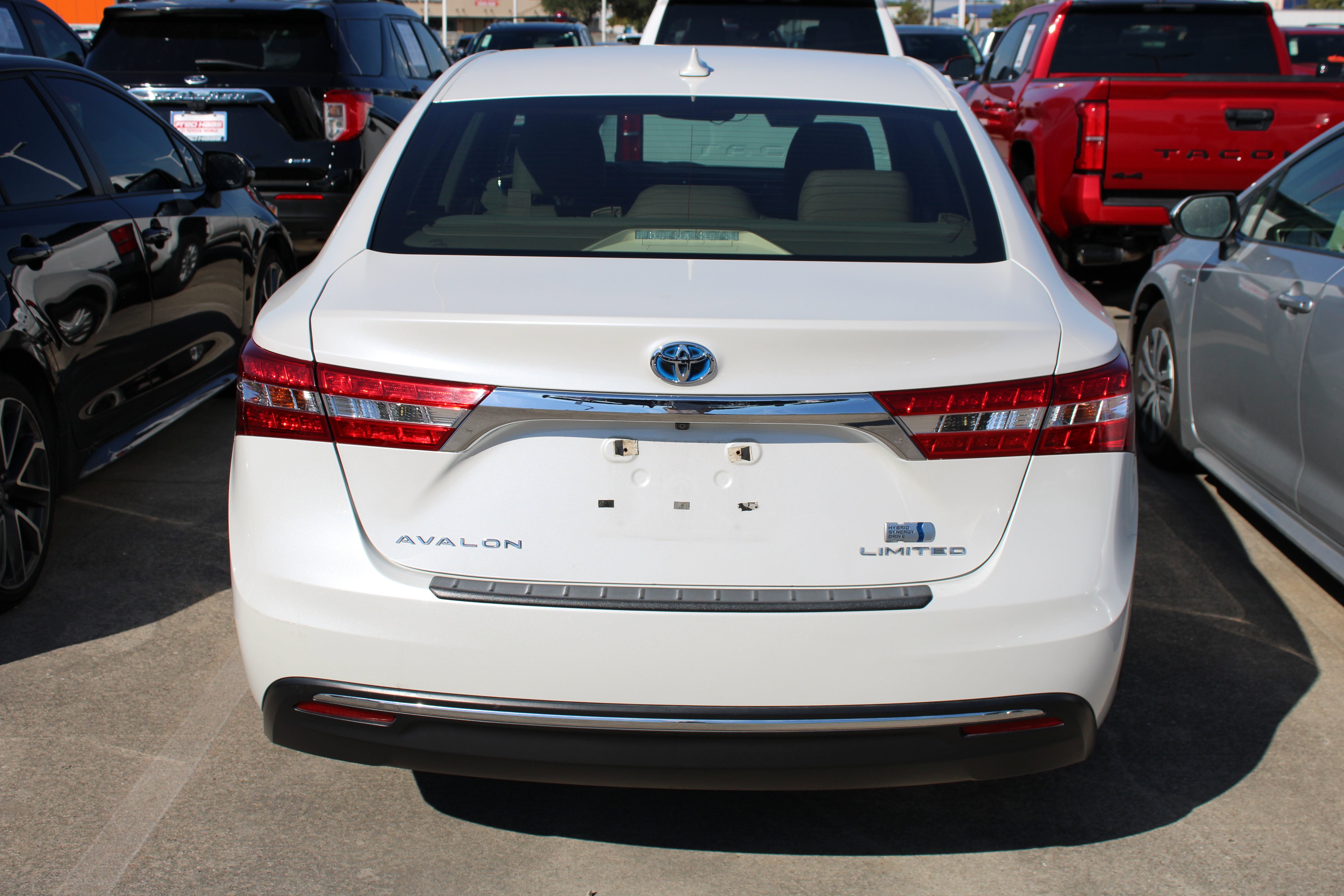 Used 2013 Toyota Avalon Limited FWD image 7
