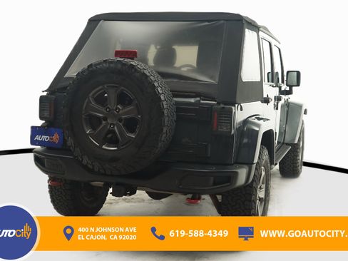 Used 2017 Jeep Wrangler Unlimited Rubicon AWD/4WD image 10
