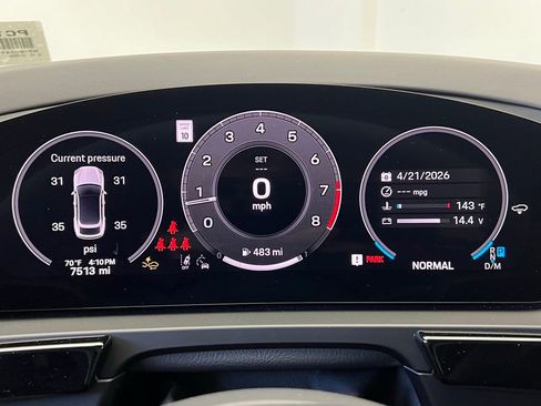 Certified 2025 Porsche Cayenne GTS AWD/4WD image 10