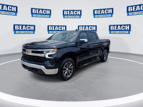 Used 2024 Chevrolet Silverado 1500 LT AWD/4WD image 4