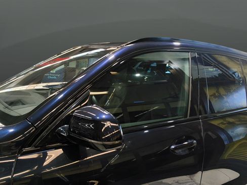 Used 2026 BMW X5 xDrive40i image 11