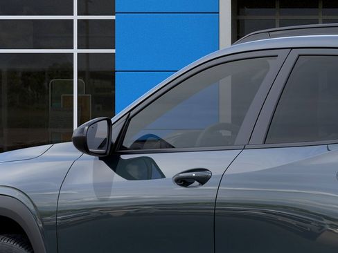 New 2026 Chevrolet Trax LT w/ Driver Confidence Package FWD image 12