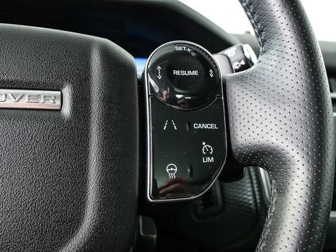 Used 2019 Land Rover Range Rover Velar S AWD/4WD image 11