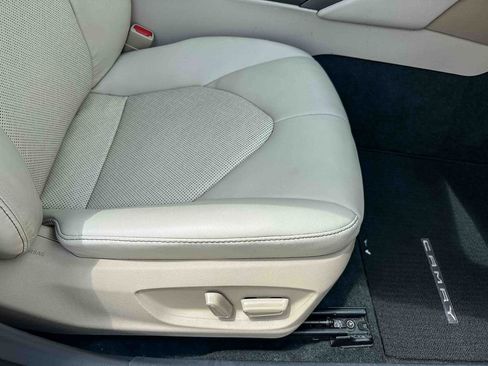 Used 2023 Toyota Camry XLE w/ Cold Weather Package FWD image 23