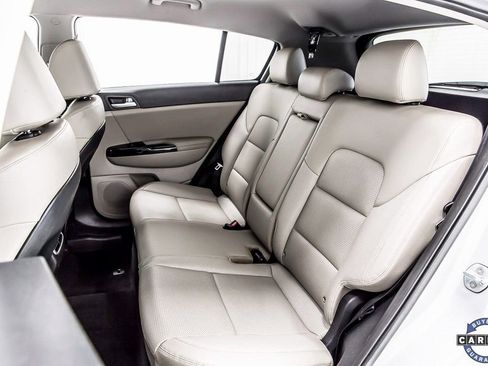 Used 2020 Kia Sportage EX image 28