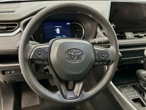 Used 2024 Toyota RAV4 LE image 18