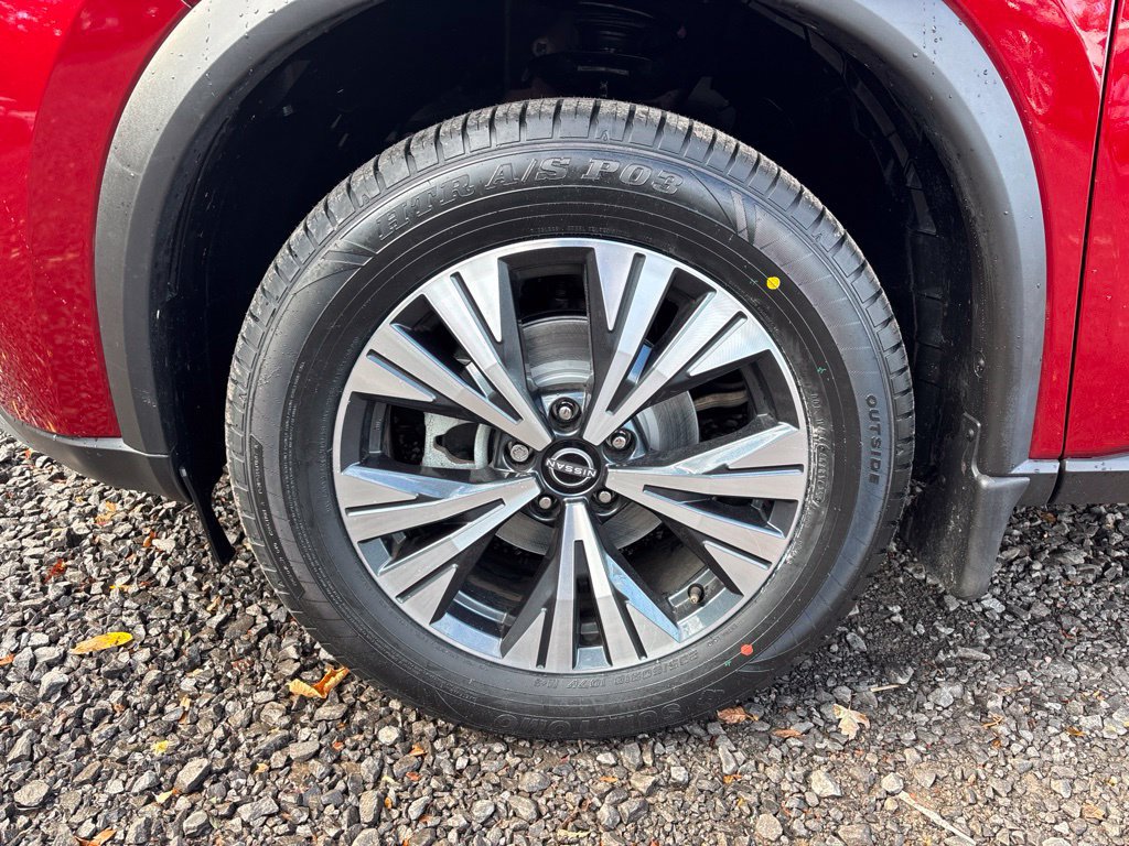 Certified 2023 Nissan Rogue SV w/ SV Premium B Package AWD/4WD image 11