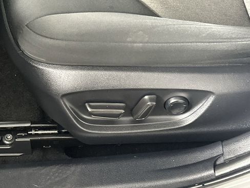 Used 2024 Toyota Camry LE FWD image 20