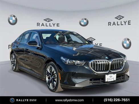 Certified 2025 BMW i5 xDrive40 w/ Premium Package image 1