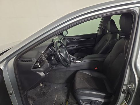 Used 2024 Toyota Camry XSE image 11