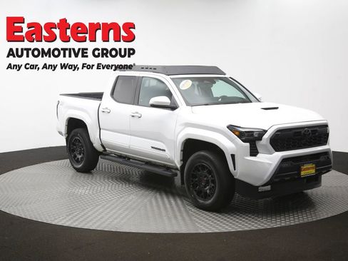 Used 2024 Toyota Tacoma TRD Sport w/ TRD Sport Upgrade Package AWD/4WD image 55