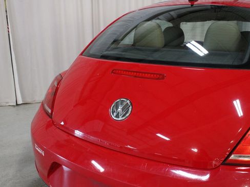 Used 2012 Volkswagen Beetle 2.5 FWD image 29