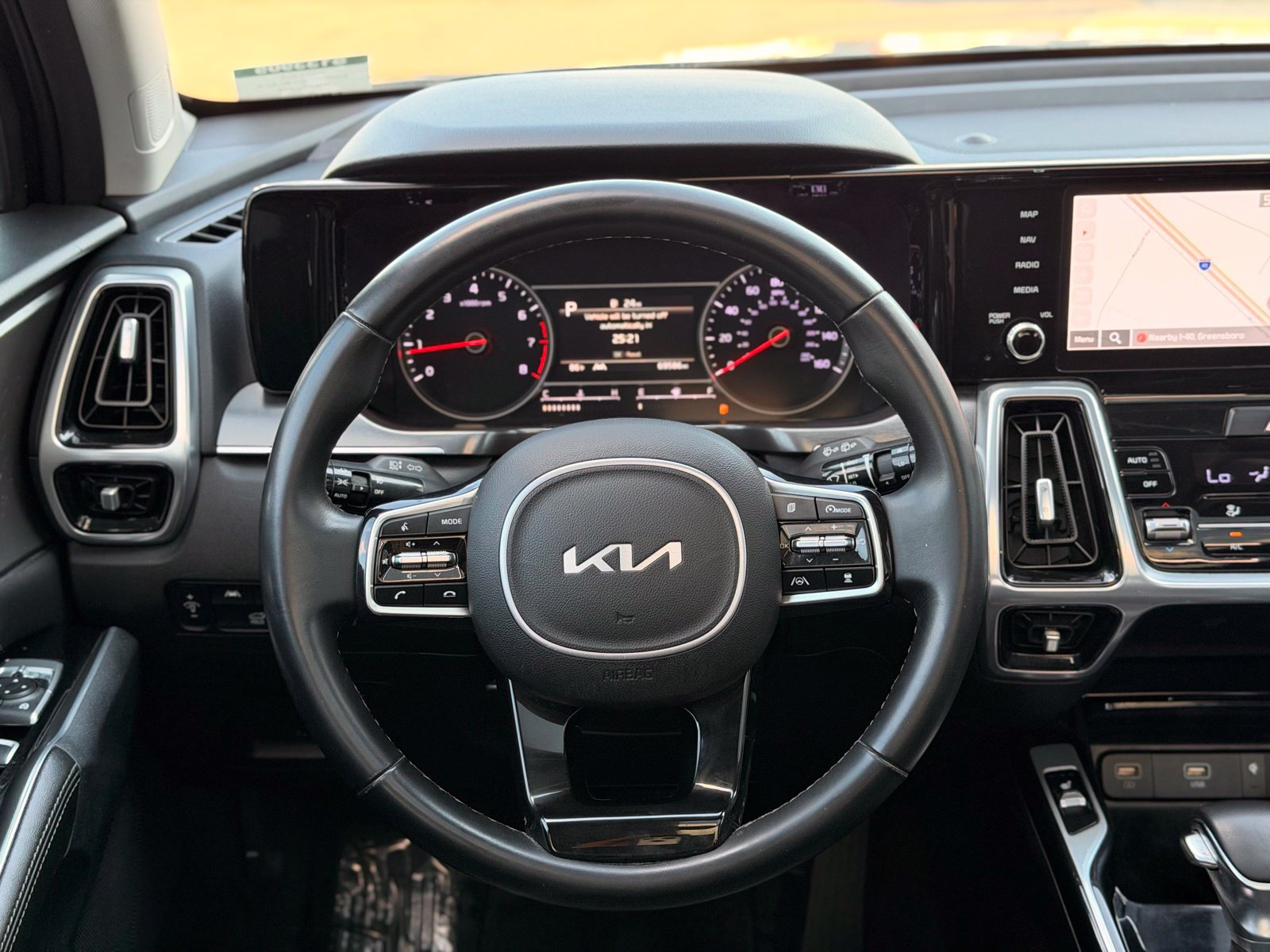 Used 2022 Kia Sorento SX AWD/4WD image 35