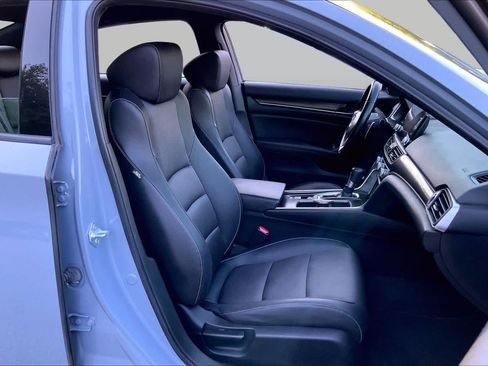 Used 2022 Honda Accord Sport image 8