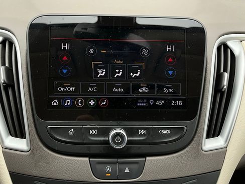 Used 2022 Chevrolet Malibu LT w/ Leather Package image 29