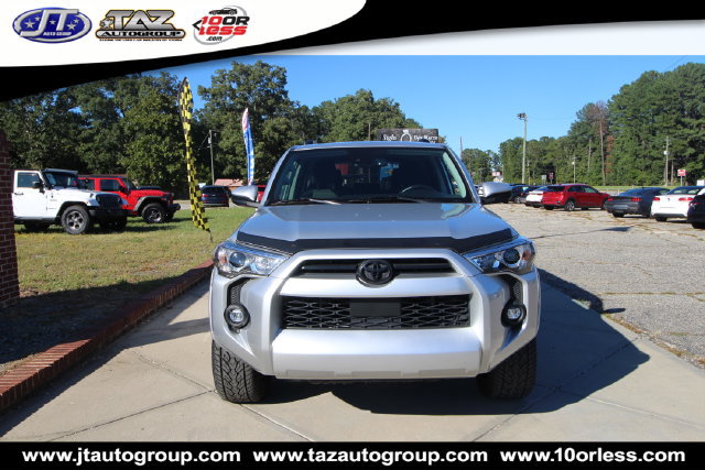 Used 2022 Toyota 4Runner SR5 RWD image 2