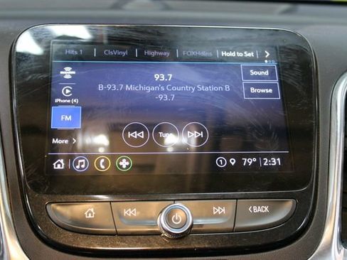 Used 2023 Chevrolet Equinox Premier AWD/4WD image 28