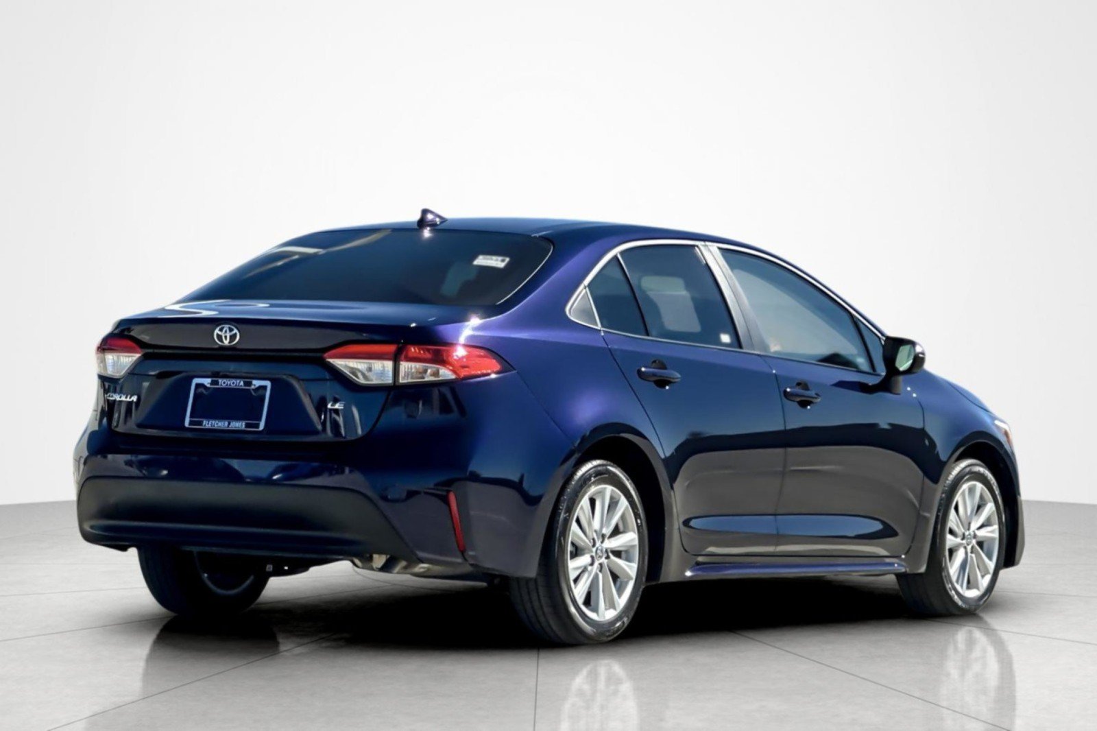 Certified 2026 Toyota Corolla LE w/ LE Premium Package FWD image 5
