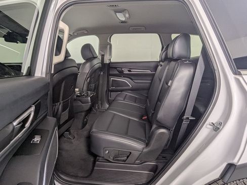 Used 2024 Kia Telluride LX FWD image 22