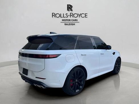 Used 2025 Land Rover Range Rover Sport Dynamic SE AWD/4WD image 5