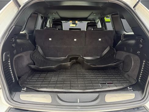 Used 2019 Jeep Grand Cherokee High Altitude AWD/4WD image 9
