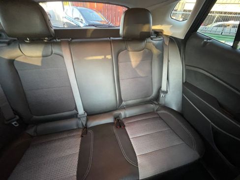 Used 2025 Chevrolet Trax LT image 31