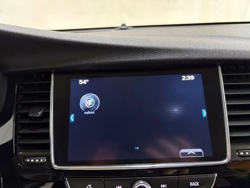 Used 2018 Buick Encore Preferred image 50