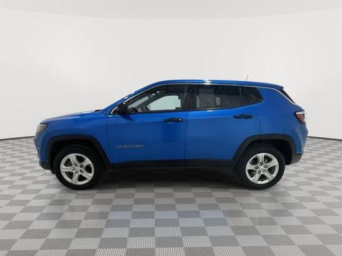Used 2023 Jeep Compass Sport image 6
