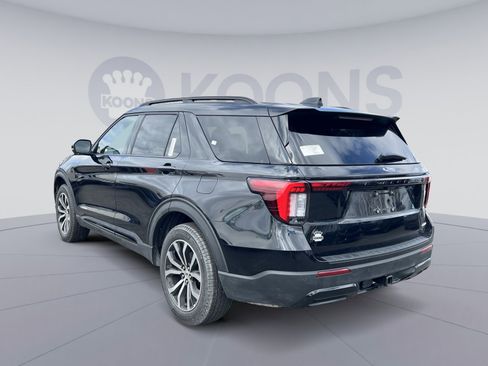 New 2026 Ford Explorer ST-Line image 4