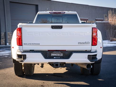 Used 2022 Chevrolet Silverado 3500 High Country image 8