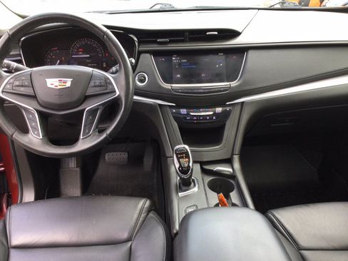 Used 2018 Cadillac XT5 Luxury w/ Driver Awareness Package AWD/4WD image 20