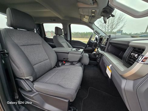 New 2026 Ford F250 XL w/ STX Appearance Package AWD/4WD image 18