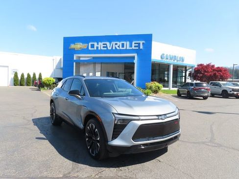 Used 2025 Chevrolet Blazer EV RS AWD/4WD image 48